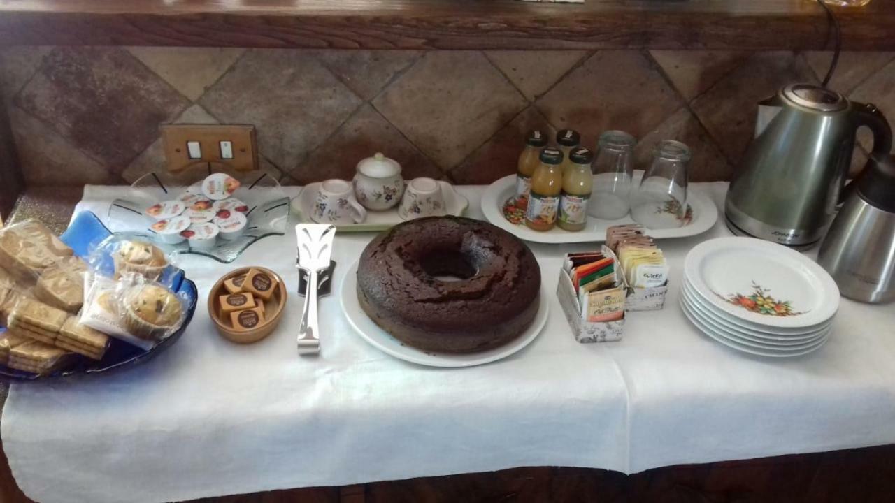 Le Coste Bed & Breakfast Veroli Exterior photo